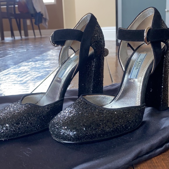 Prada Pumps - Picture 6 of 6